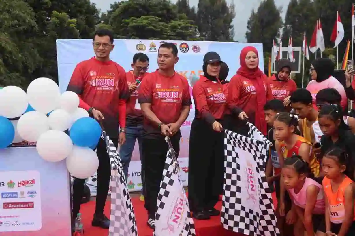 Ribuan Peserta Ramaikan Fun Run Peringatan Kemerdekaan: Dari Denpasar hingga Solok