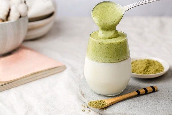 Resep Dessert Viral Mudah Dibuat di Rumah: Dalgona Matcha dan Dubai Chocolate