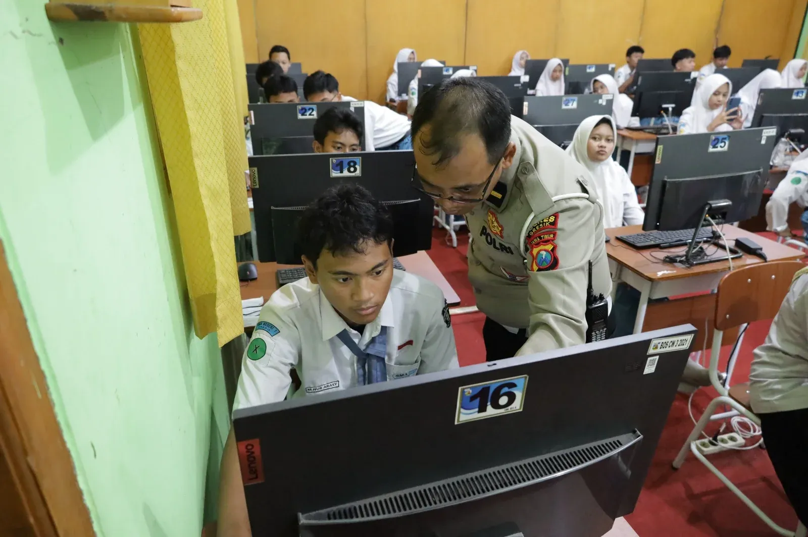 Kepolisian Perkuat Literasi AI di Sekolah: Mengajar Kritis, Bukan Sekadar Kagum Teknologi