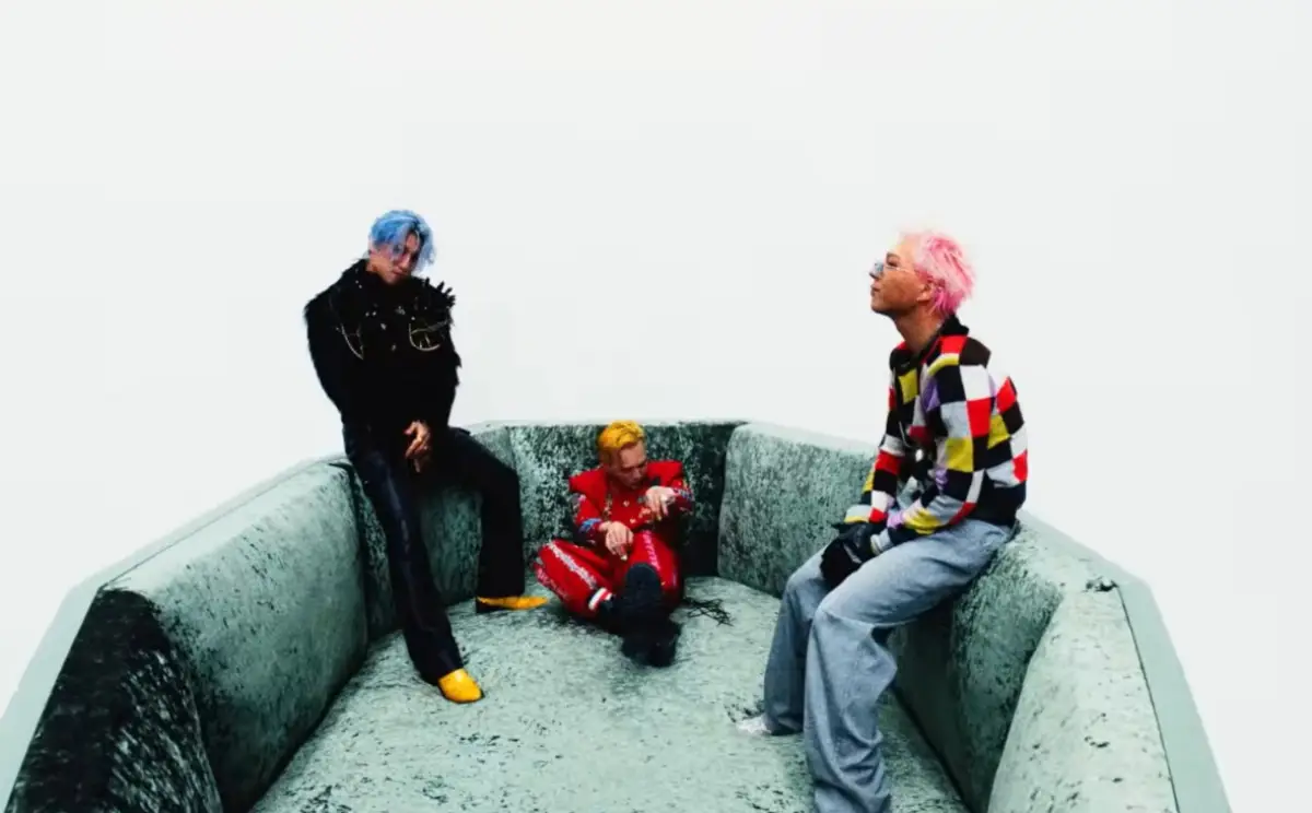 Merayakan Dua Dekade: BIGBANG Kembali BiiiG dan Menjelajah Cosmos