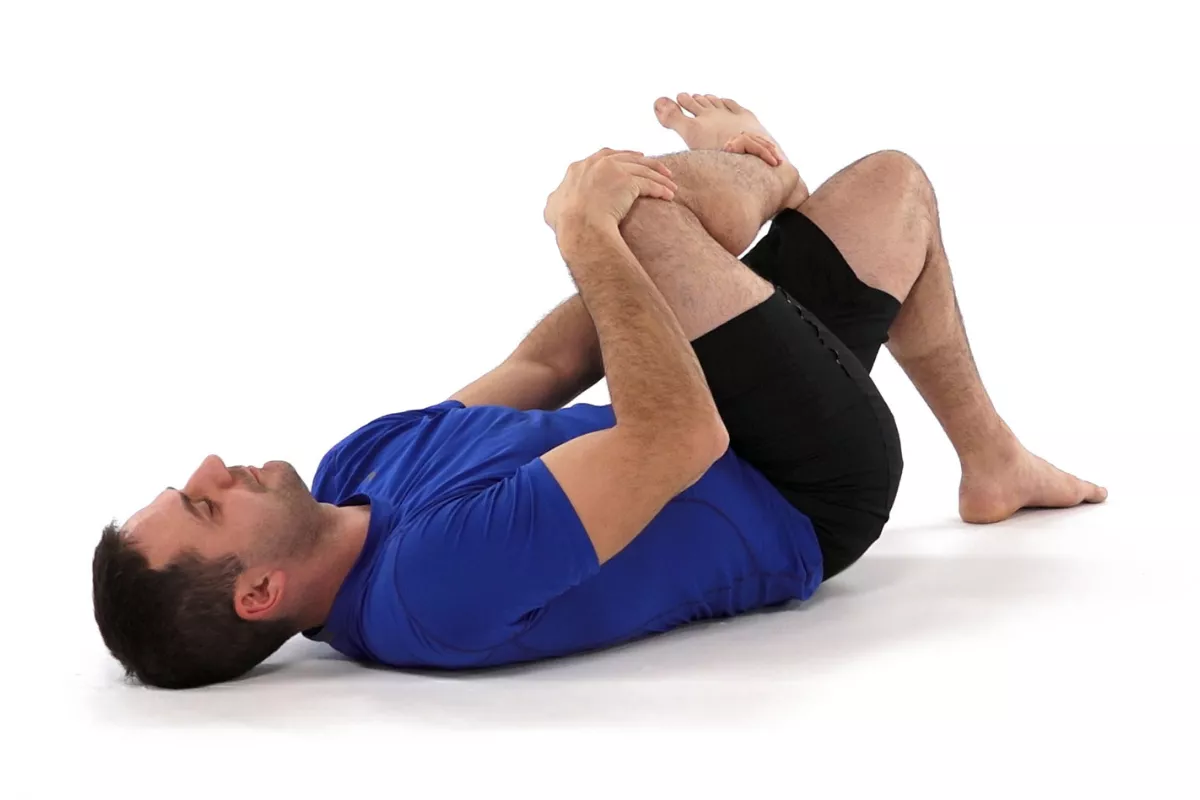 Panduan Stretching untuk Nyeri Punggung, Bokong, dan Lutut