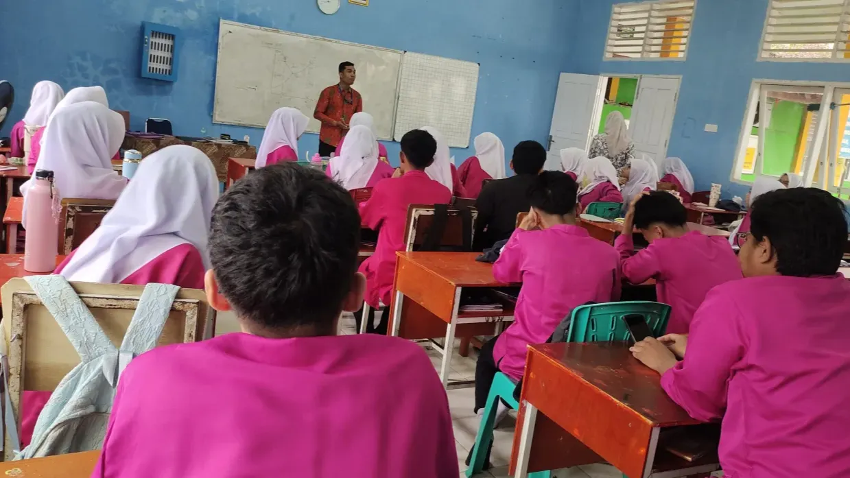 Dosen Universitas Bawa Inovasi Pembelajaran ke Sekolah