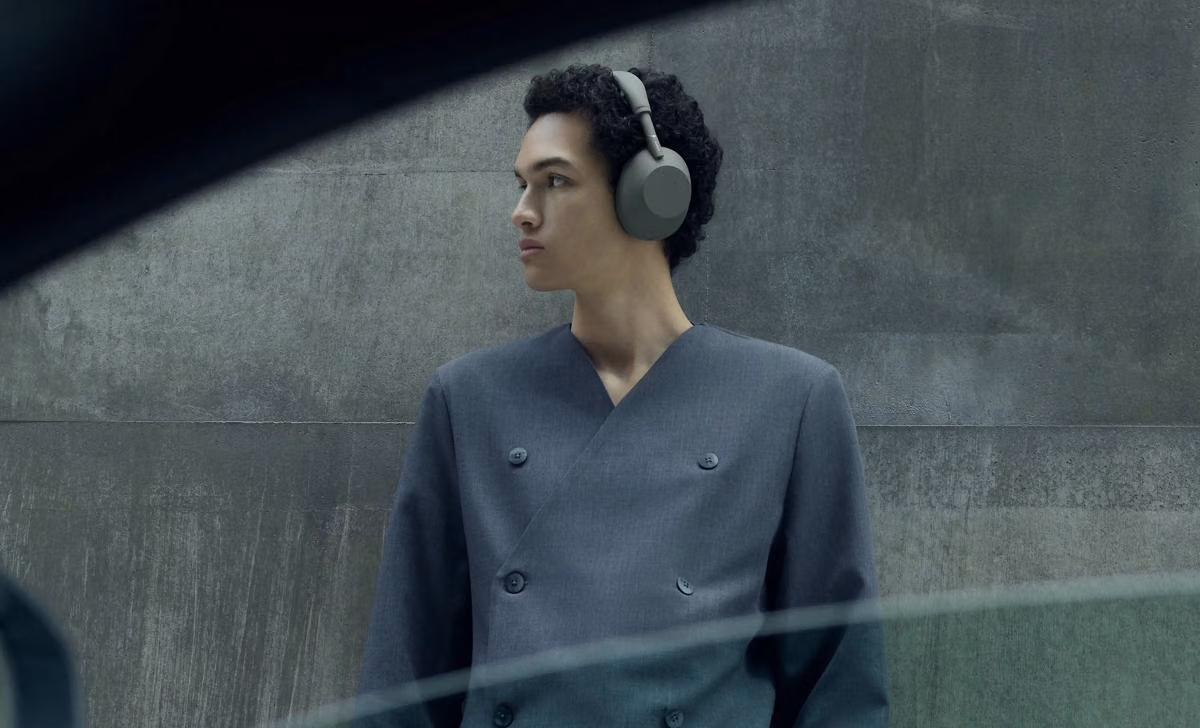 Sony WH-1000XM6 Olive Gray: Quiet Luxury di Headphone Flagship