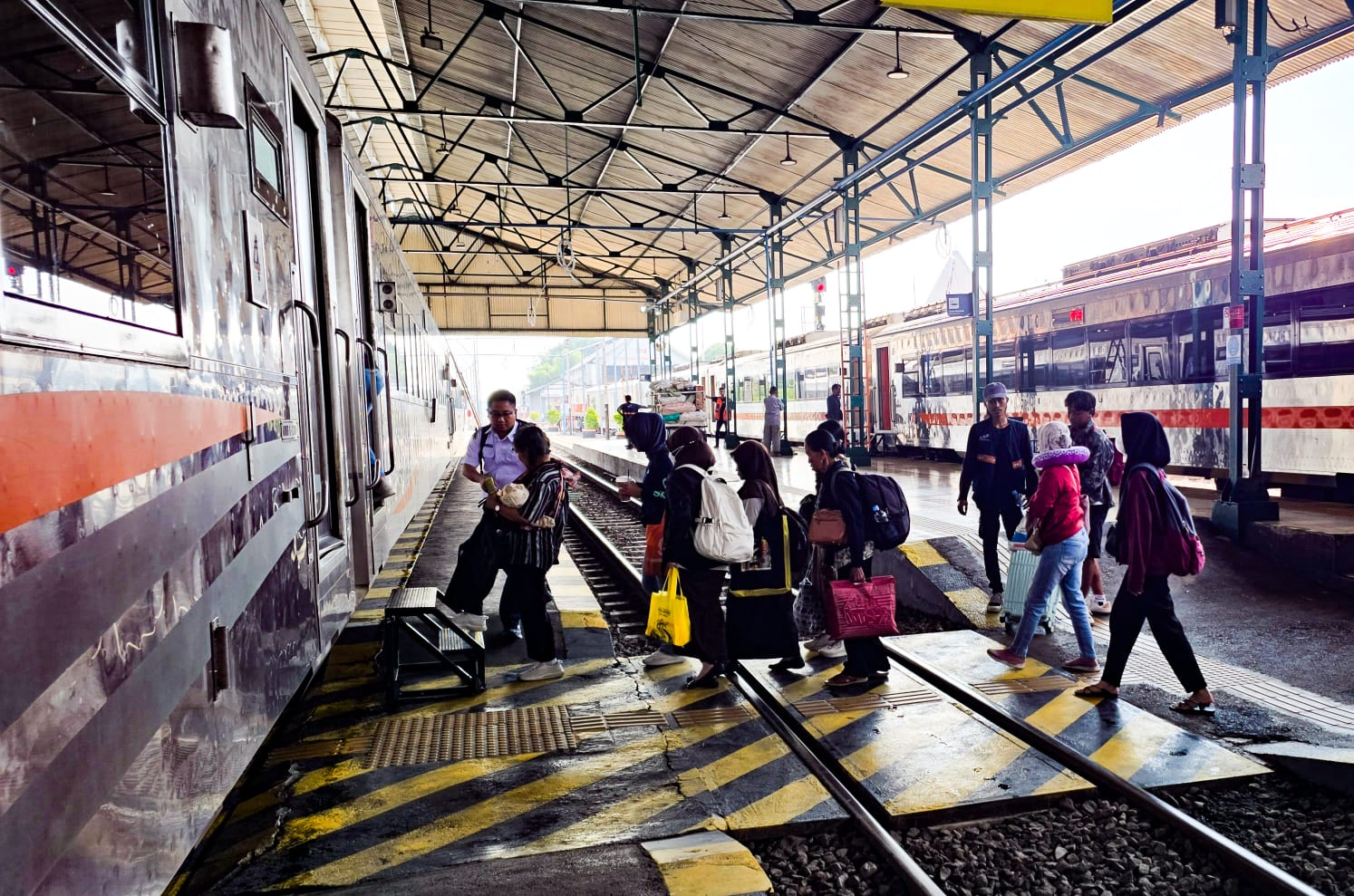 Diskon KAI 17 Persen: Tiket Kereta Api Promo untuk Libur Kemerdekaan