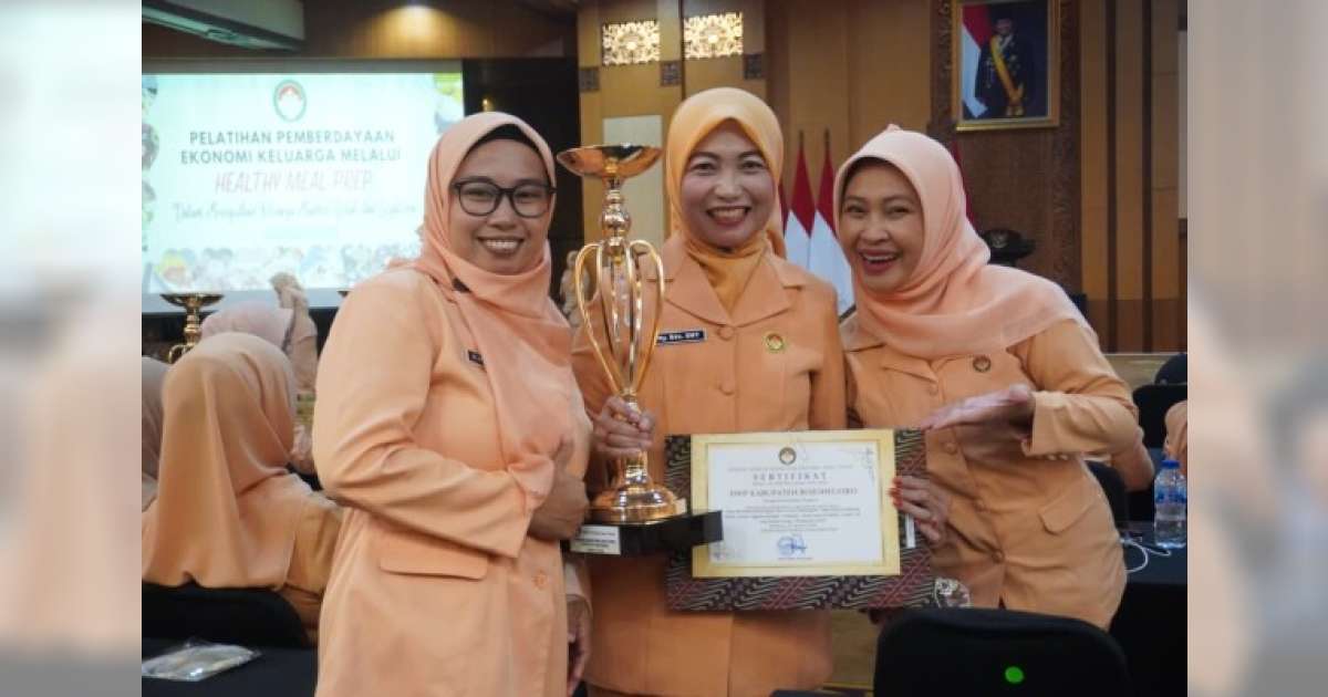 Es Bathil Lamongan dan Es Tape Ketan Ireng: Tradisi Jatim Naik Kelas