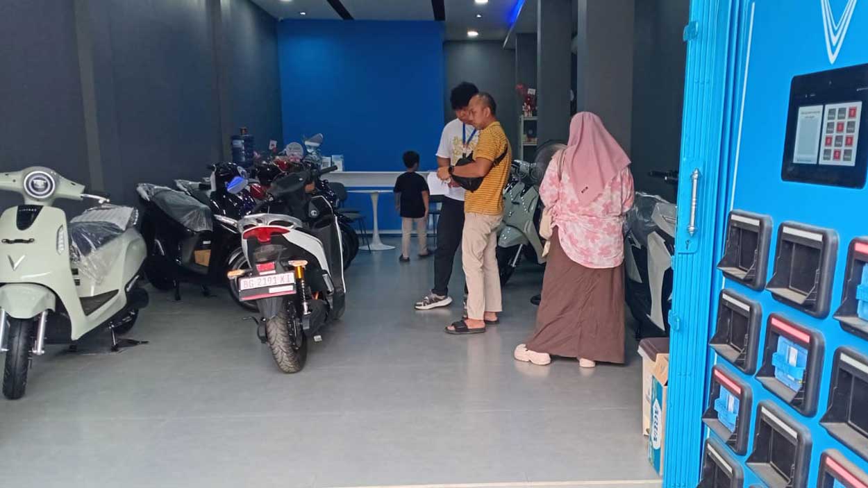 Motor Listrik Tukar Baterai: Strategi Berani VinFast Menghemat Mobilitas Urban
