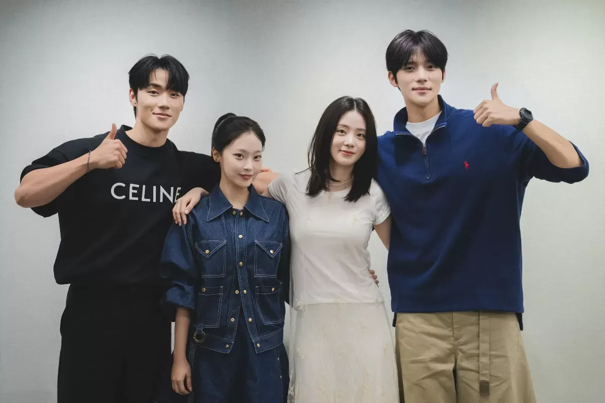 Moon Sang Min & Shin Si A Pimpin Romcom Remaja Rival OSIS