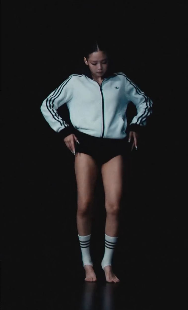 Jennie x adidas Superstar Square Ballet: Ketika Balletcore Masuk ke Sneaker Ikon