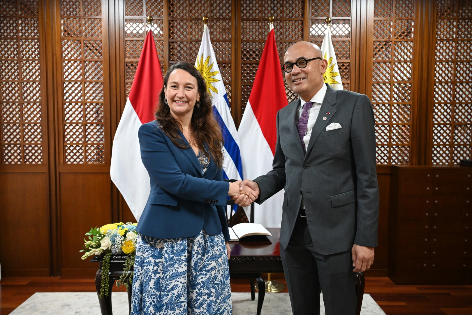 Perangko Bersama sebagai Tonggak Baru Hubungan Diplomatik