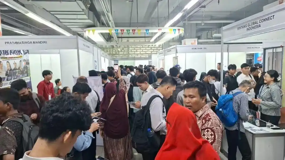 Mengapa 10,62 Juta Lulusan Harus Bersaing Ketat Berebut Kerja
