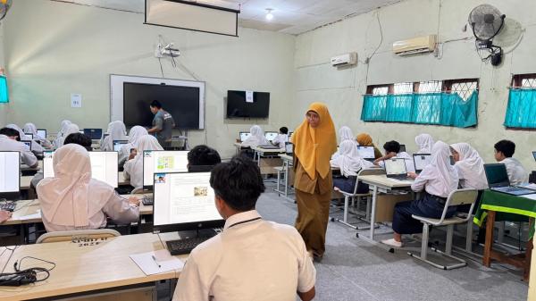 Krisis Kekurangan Guru SD SMP: Kepala Sekolah Turun ke Kelas