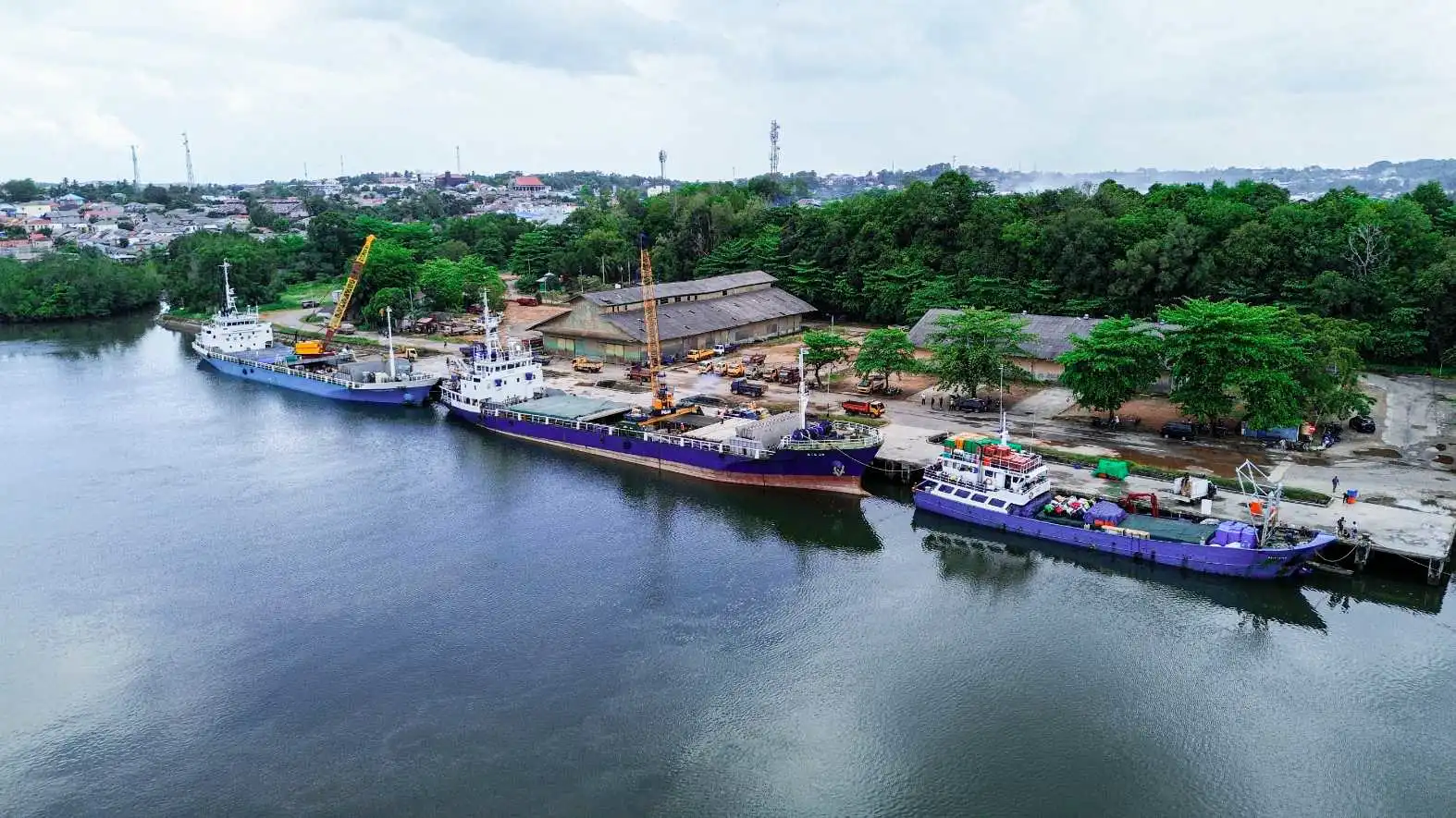 Arus Peti Kemas Tumbuh 8 Persen: Bukti Optimalisasi Terminal Mulai Berbuah