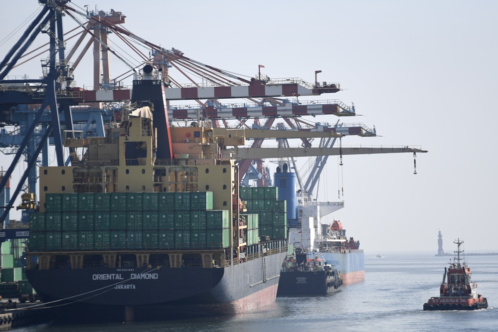 Bantahan Transshipment: Pemerintah Pertahankan Reputasi Dagang di Bawah Tekanan AS