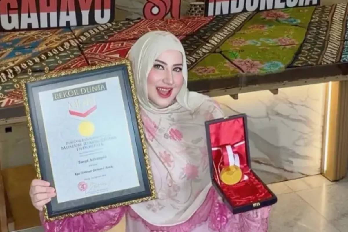 Dari Konsep hingga Realisasi: Kue Bolu Batik Raksasa Rekor MURI
