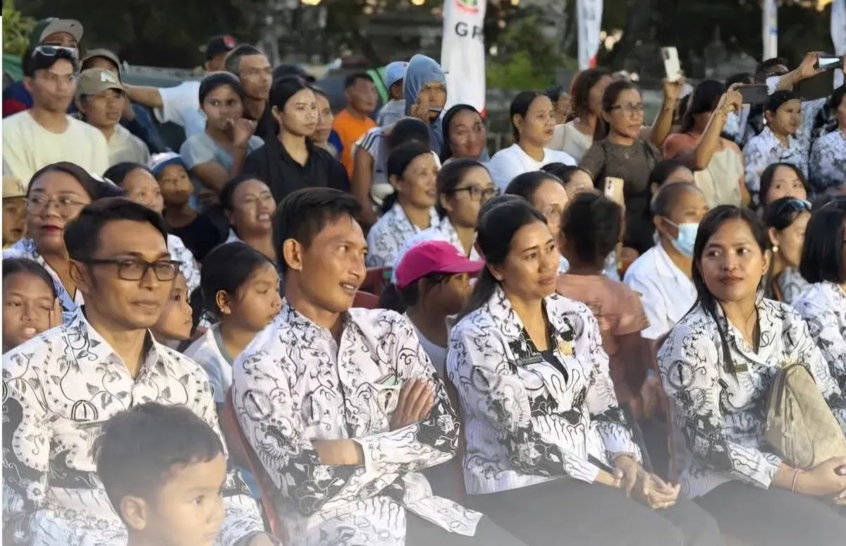 Krisis Kekurangan Guru SD SMP: Kepala Sekolah Turun ke Kelas
