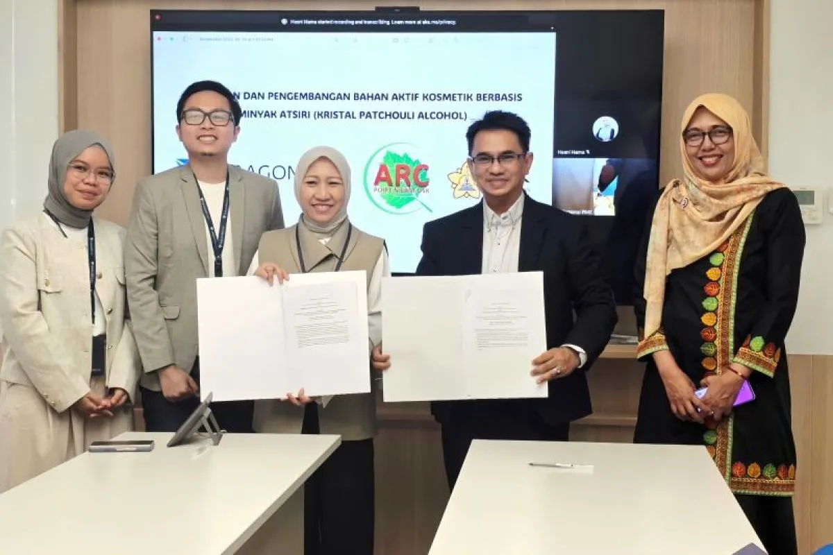 Minyak Nilam Aceh Diangkat Jadi Bahan Aktif Kosmetik Alami
