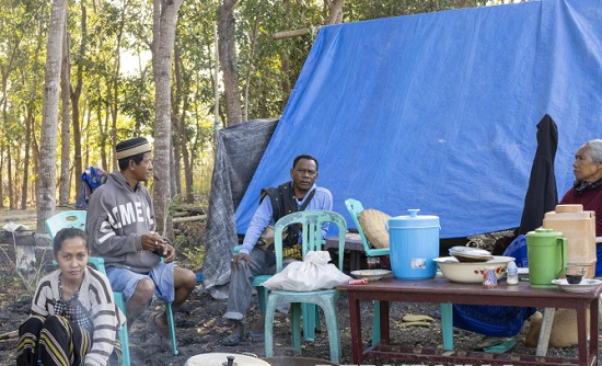 Logistik Darurat Gempa NTT: Akses Terbatas, Pengungsi Melonjak