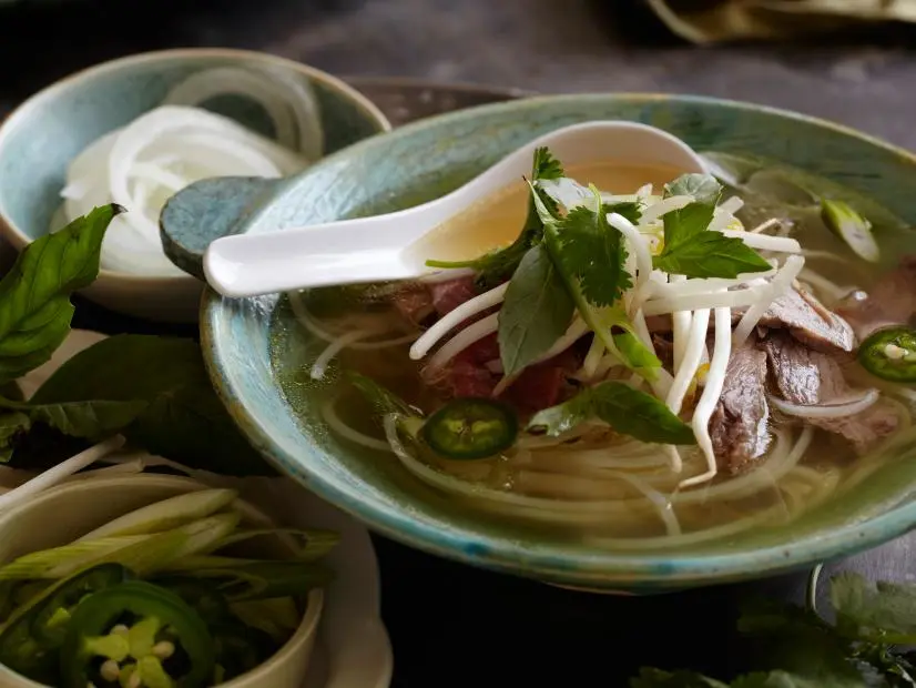 Cara Makan Pho, Shabu-Shabu, dan Sukiyaki yang Benar