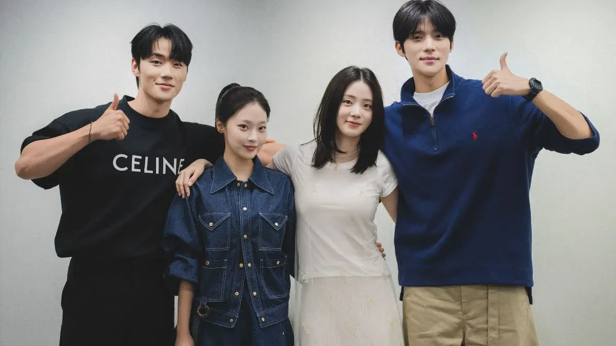 Moon Sang Min Memikat sebagai Ketua OSIS di Romcom Netflix No Crushing Allowed