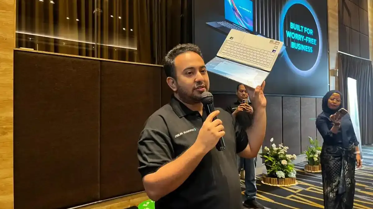 ASUS ExpertBook Ultra: NPU AI 50 TOPS dan Tandem OLED Menggeser Standar Laptop Bisnis Flagship