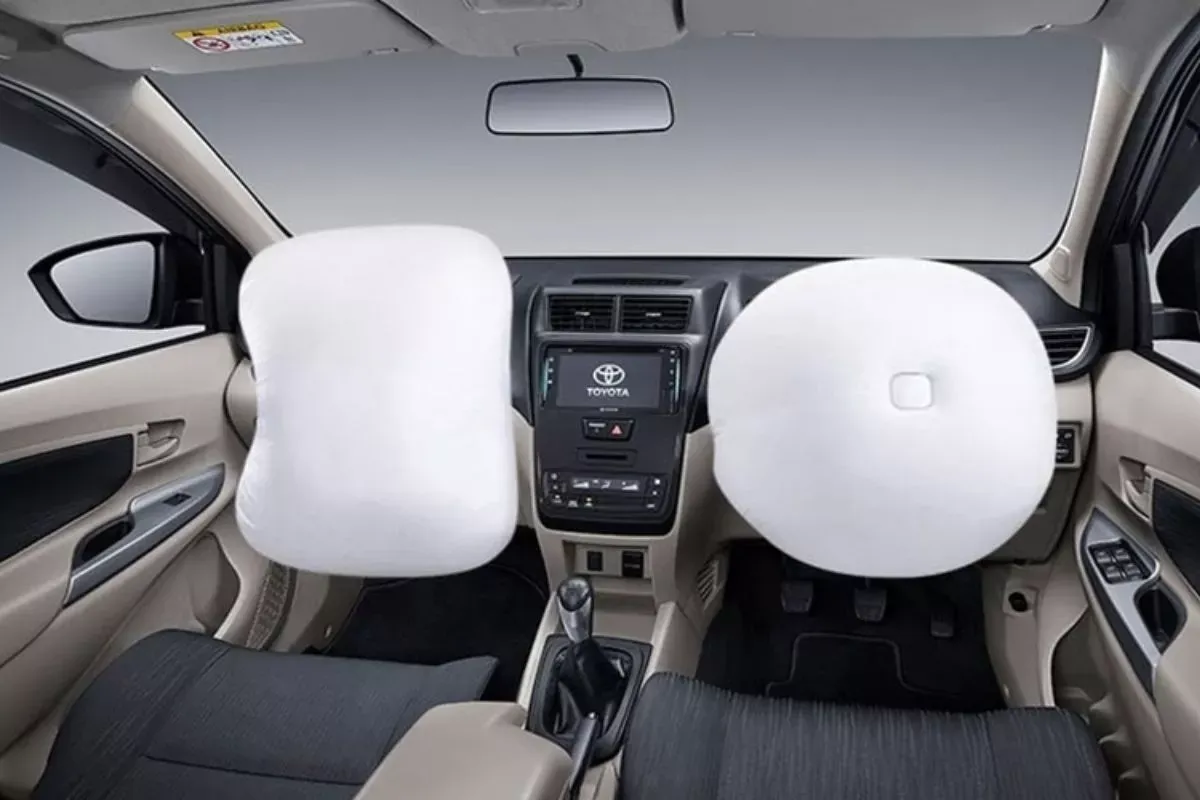Gawat Darurat Mobil di Jalan: Panduan Ban, Kaca, dan Airbag