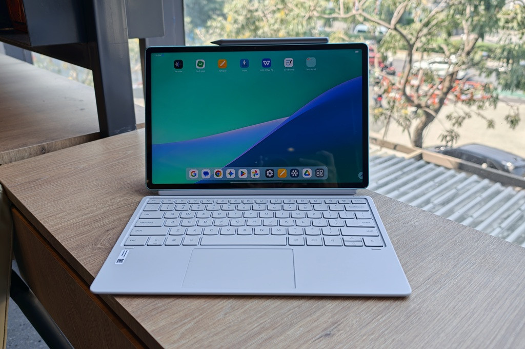 Lenovo IdeaTab Pro Gen 2: Tablet 13 Inci yang Serius untuk Kerja Kreatif