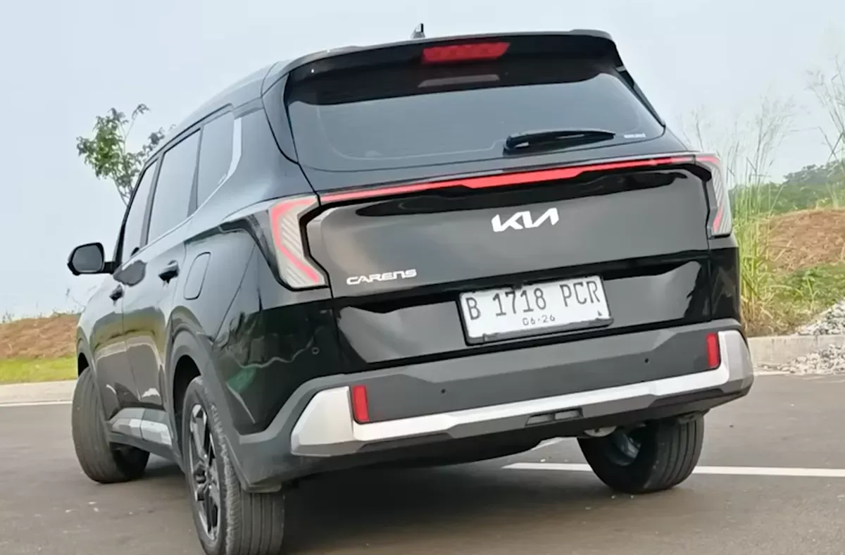Kia Carens: MPV 7 Penumpang Terjangkau dengan Fitur Lengkap