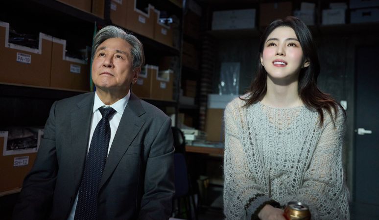 Han So Hee sebagai CEO Sun Woo: Jantung Remake Korea The Intern