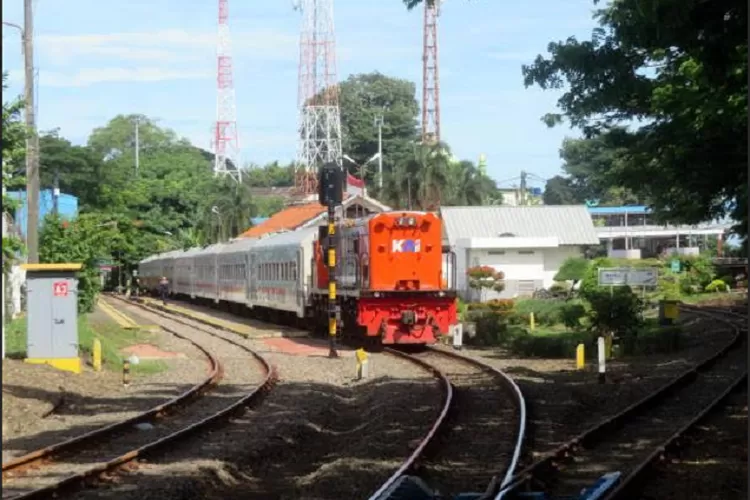 KAI Tutup Perlintasan Liar: Keamanan Jalur Kereta Diprioritaskan