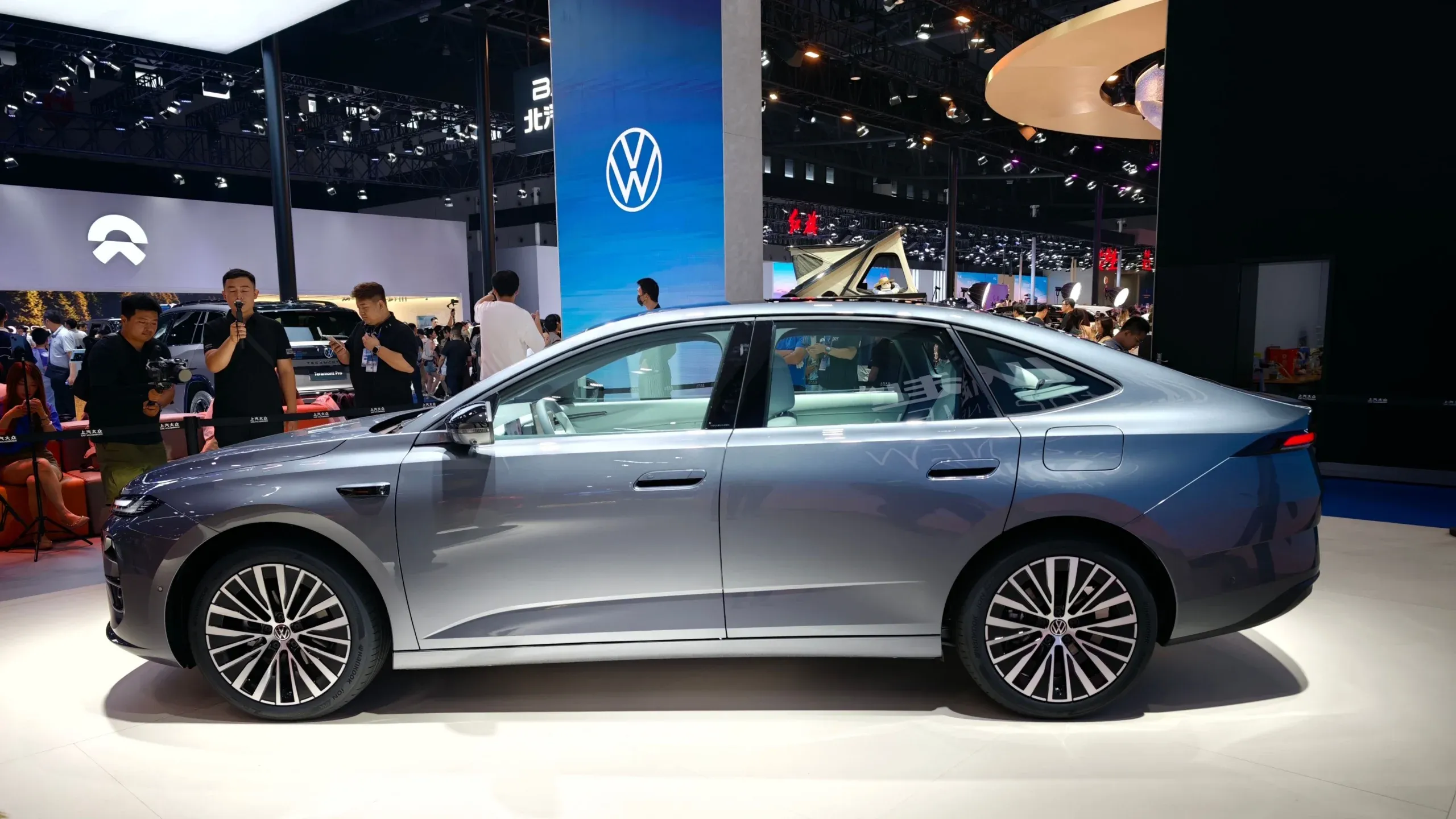Mobil Listrik China Terbaru: Jangkauan 700+ Km dan Pilihan Hybrid