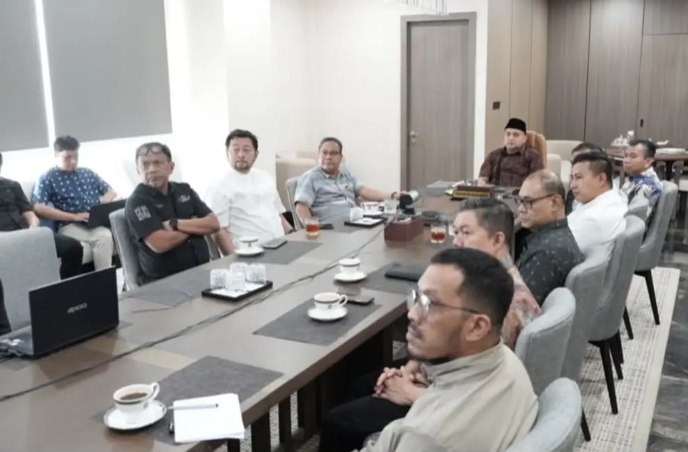 Transjakarta Lirik Makassar: Saatnya Loncat ke Sistem Bus Terintegrasi