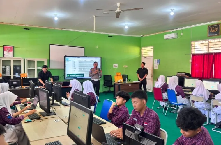 Kepolisian Perkuat Literasi AI di Sekolah: Mengajar Kritis, Bukan Sekadar Kagum Teknologi