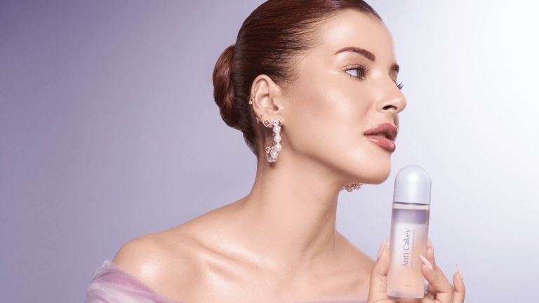 5 Kesalahan Makeup di Cuaca Panas yang Bikin Foundation Crack dan Bedak Cakey