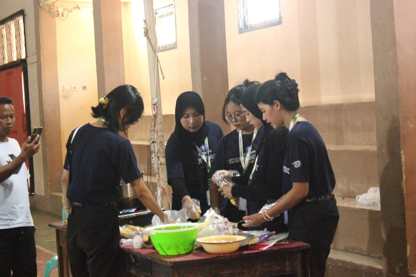 Dari Bayam Merah ke Meja Makan: Pangan Lokal untuk Cegah Stunting