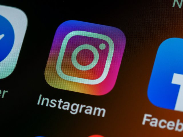 Bagaimana Desain Adiktif Media Sosial Menjerat Pengguna Muda