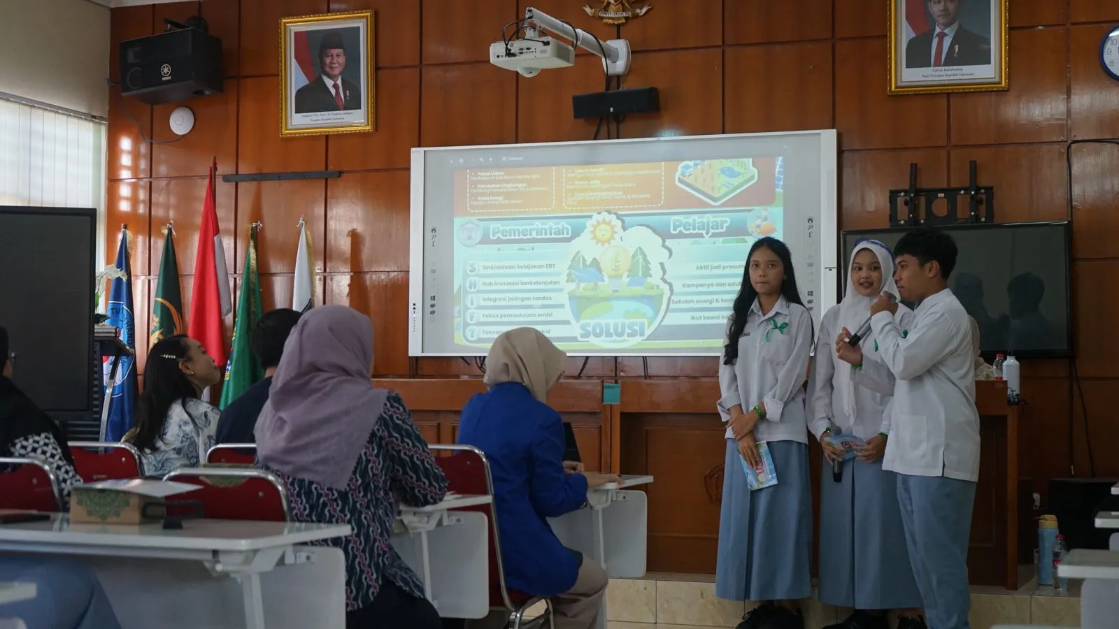 Universitas Dorong Siswa Pahami Transisi Energi lewat Proyek