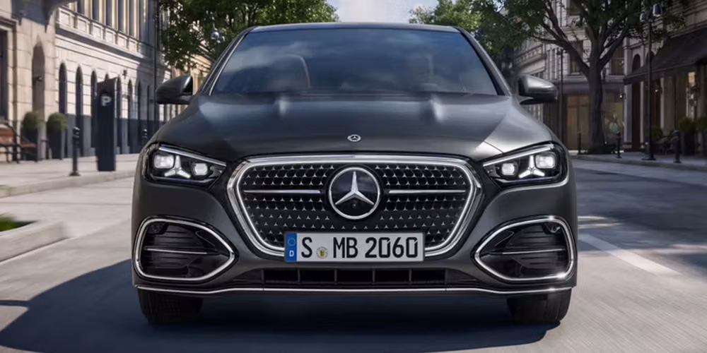 Mercedes-Benz C-Class Facelift: Sentuhan EV dan Otak AI dalam Sedan Mewah Kompak