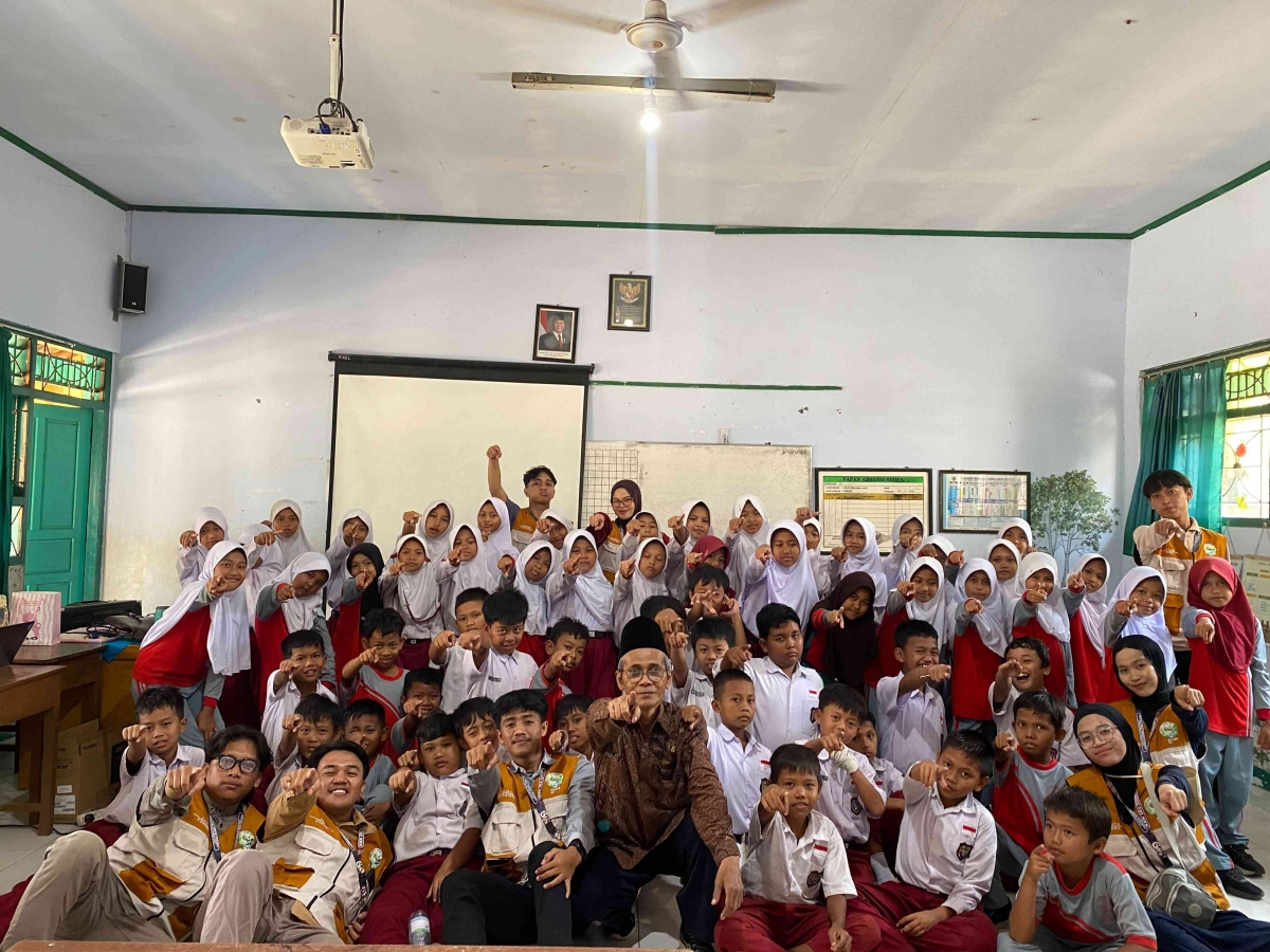 Program Menabung dan Manajemen Waktu: KKN Mengubah Cara Siswa SD Melihat Uang