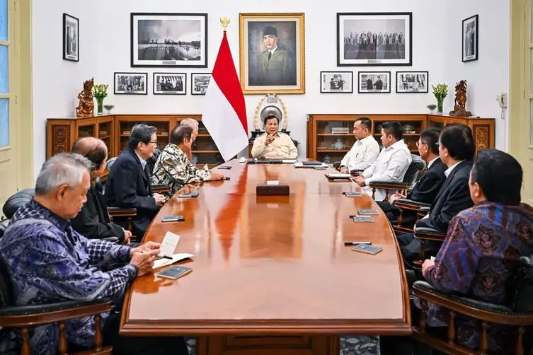 Ekonomi Tumbuh 5% Tapi Dompet Rakyat Kian Tipis