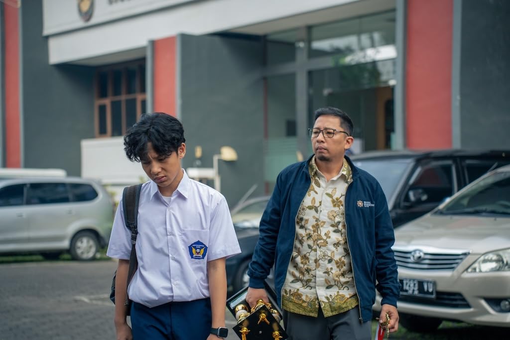 Film Bioskop ke Netflix: Saat Drama Keluarga Jadi Senjata Utama
