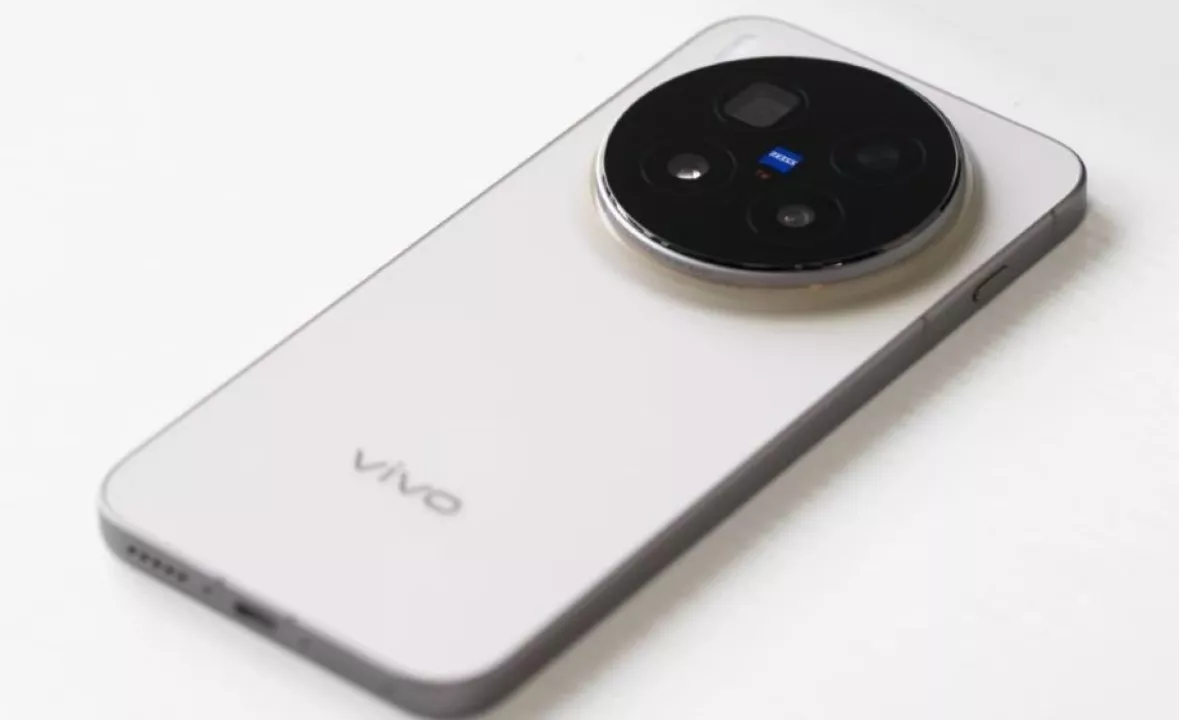 Vivo X500 Pro Max Bocor: Flagship Agresif dengan Kamera Tengah dan Dimensity 9600 Pro