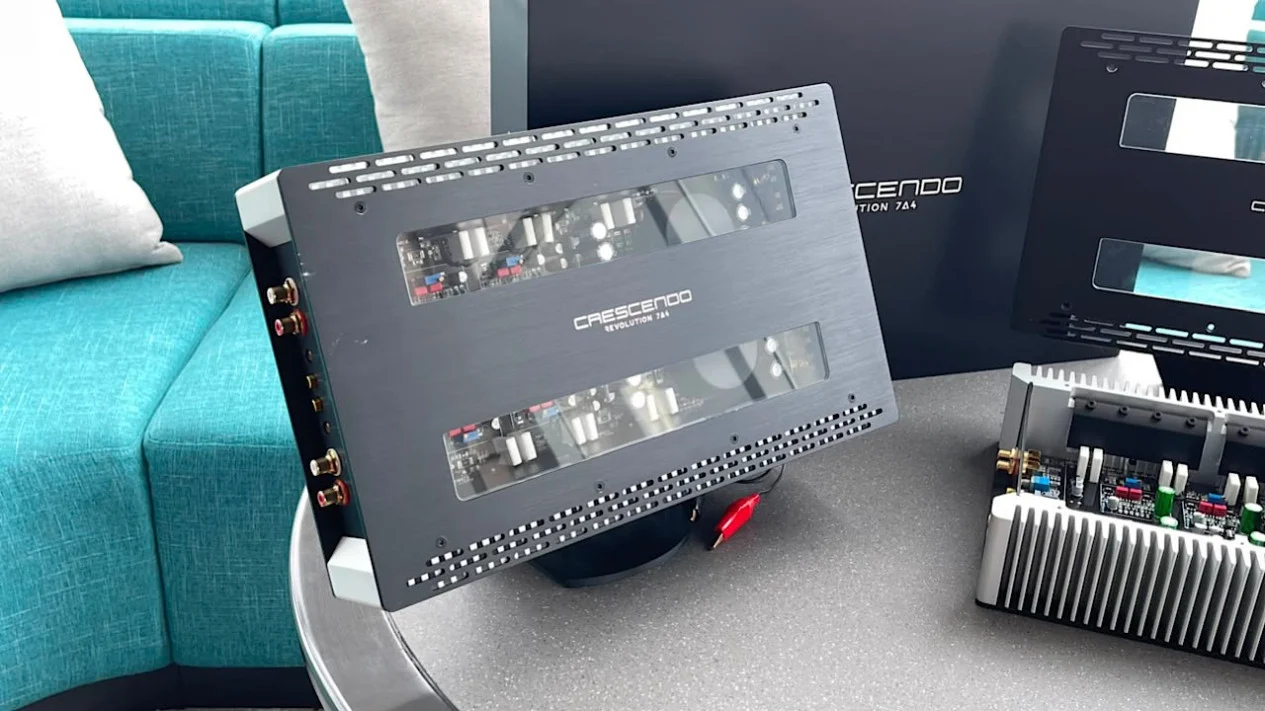 Amplifier Mobil Zero Coloration: Kunci Kejernihan Detail Suara di Kabin