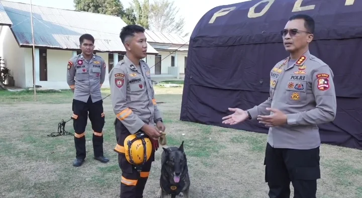 Anjing Pelacak Membantu Anak Pulih dari Trauma Gempa