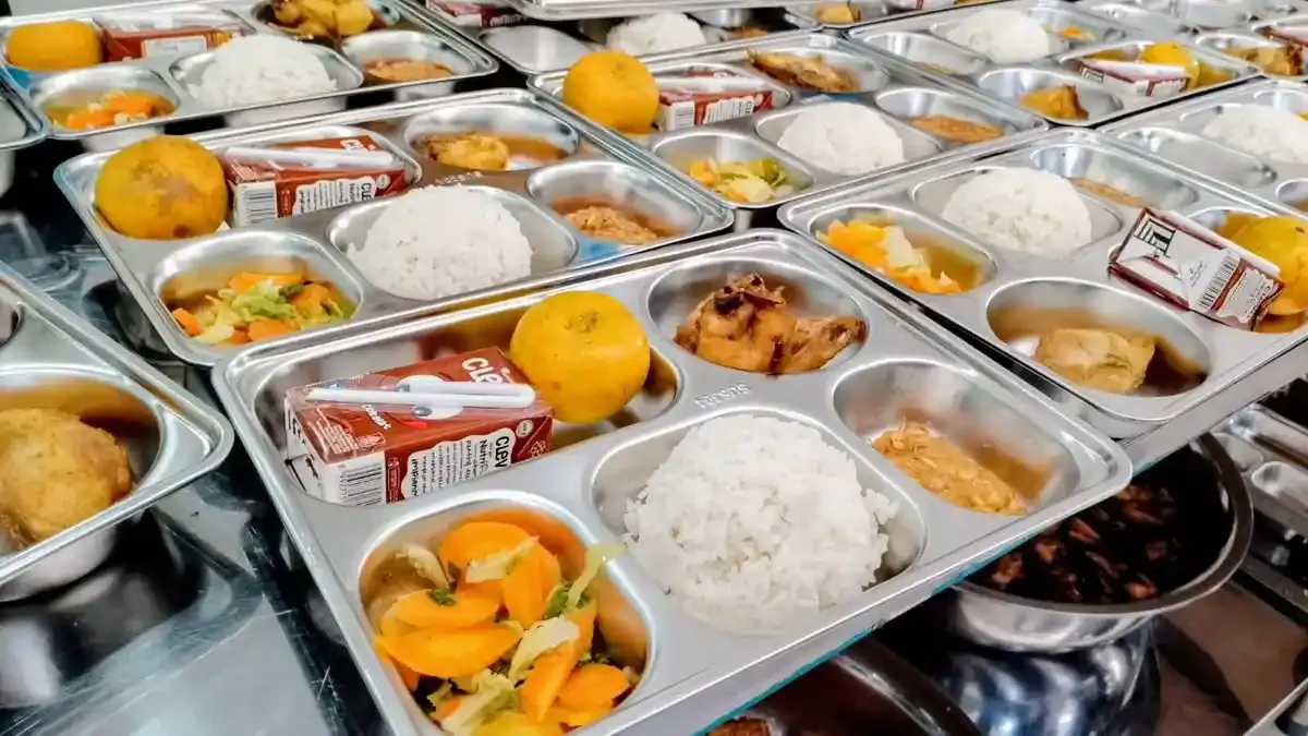 Program Makan Bergizi Gratis dan Menyusutnya Ruang Anggaran Pendidikan