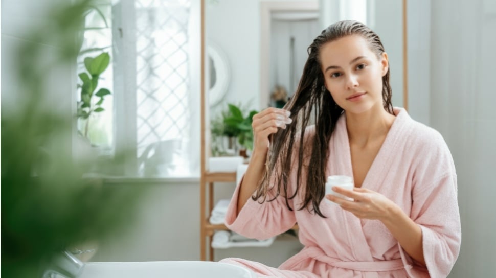 5 Masker Rambut Terbaik untuk Rambut Rusak dan Kering Pasca Smoothing