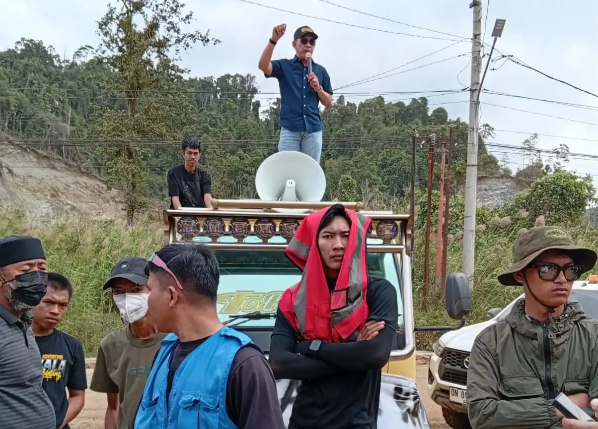 Perusahaan Energi Caplok Lahan Warga, Masyarakat Adat Melawan