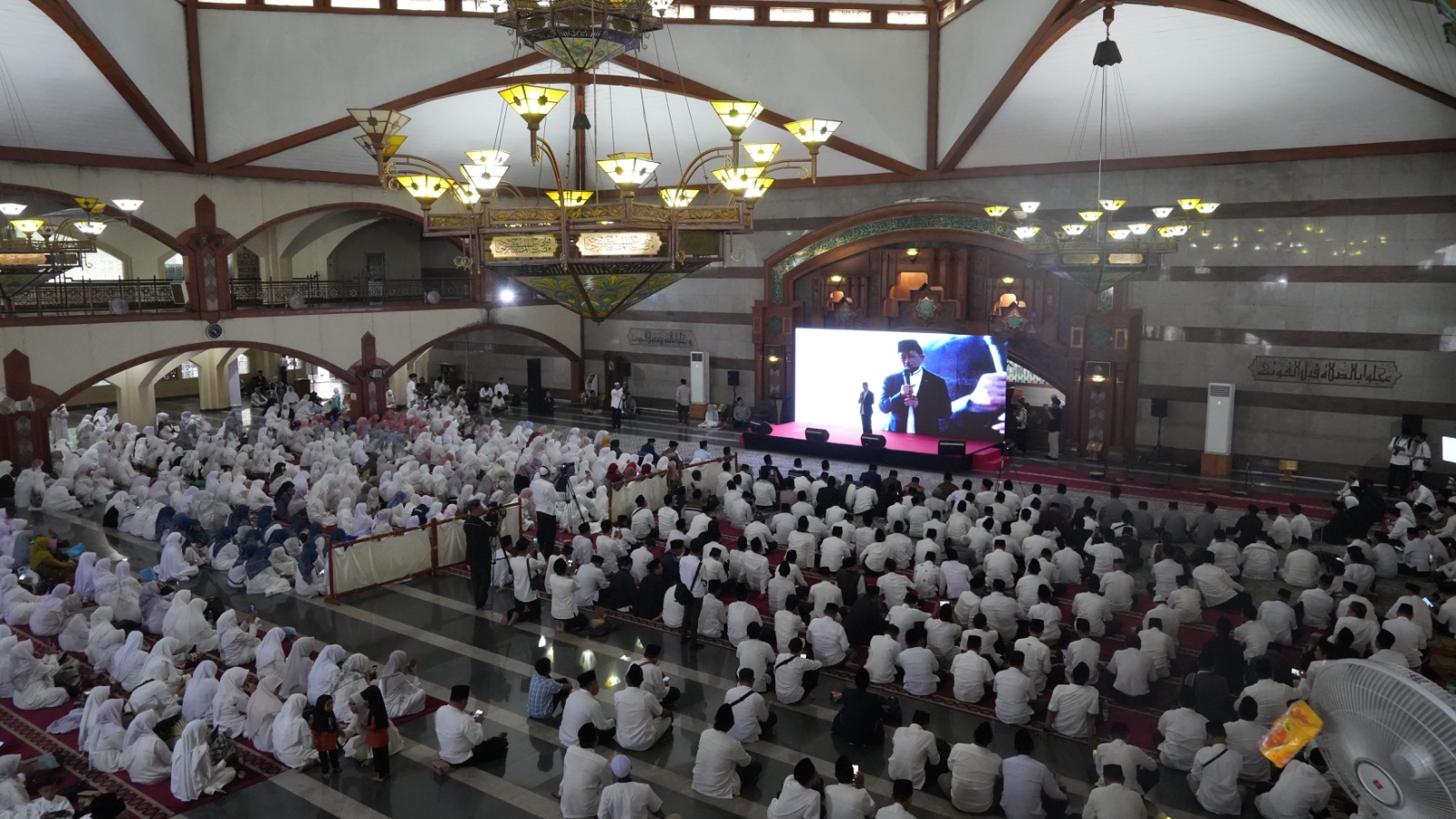 Imam Masjid Sebagai Duta Perdamaian dan Aktor Diplomasi Global
