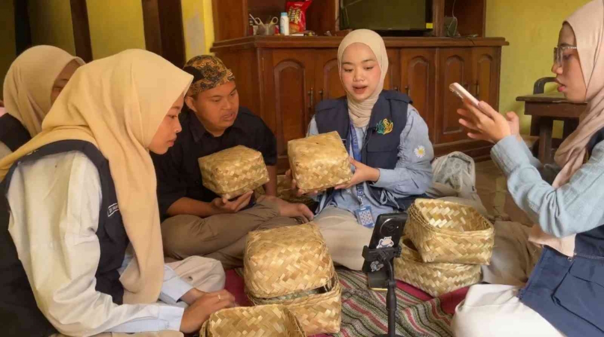 Dari Toko Fisik ke Marketplace: UMKM Lokal Belajar Menembus Pasar Digital
