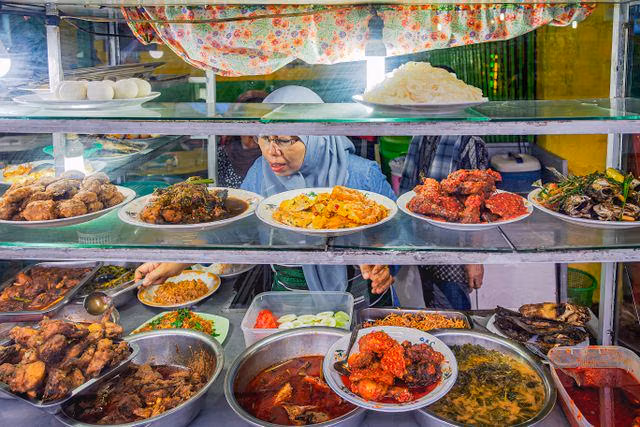 Makan Hemat Rp25 Ribu Sehari: Strategi Mahasiswa Mengatur Menu dan Belanja Cerdas