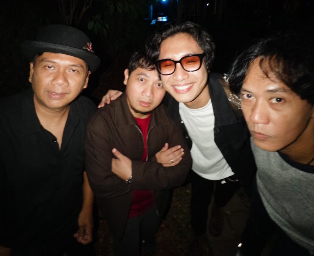 Band Tiket Sambut Era Baru Bersama Rifqi FTR